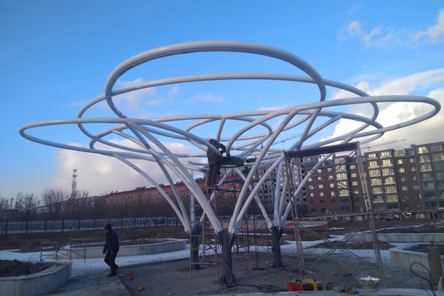 哈爾濱膜結(jié)構(gòu)的內(nèi)部支撐：鋼材之外的選擇與考量