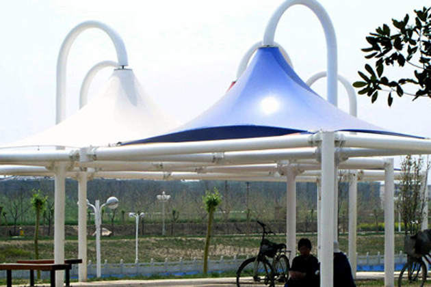 哈爾濱張拉膜結(jié)構(gòu)的支撐方式：技術(shù)與美學(xué)的融合